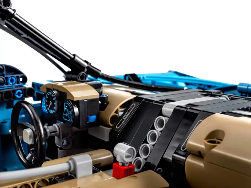 картинка Конструктор Bugatti Chiron голубой DECOOL 3388C аналог LEGO 42083 от магазина Чудо Городок